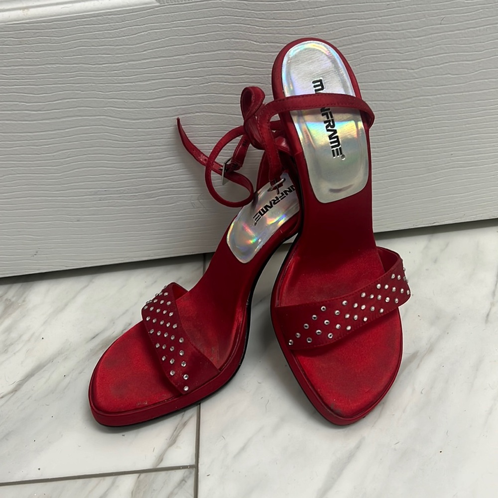 Main frame red heels